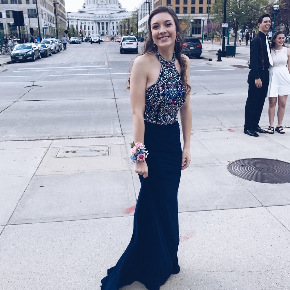 Prom girl fab-gl2279 prom dress! Worn twice! M